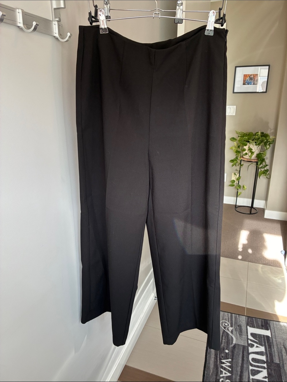 Black Ankle Pants - Classic Wide-Leg Cropped Trousers